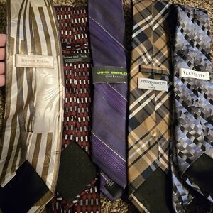 Van Heusen Black and Gray Men's Tie